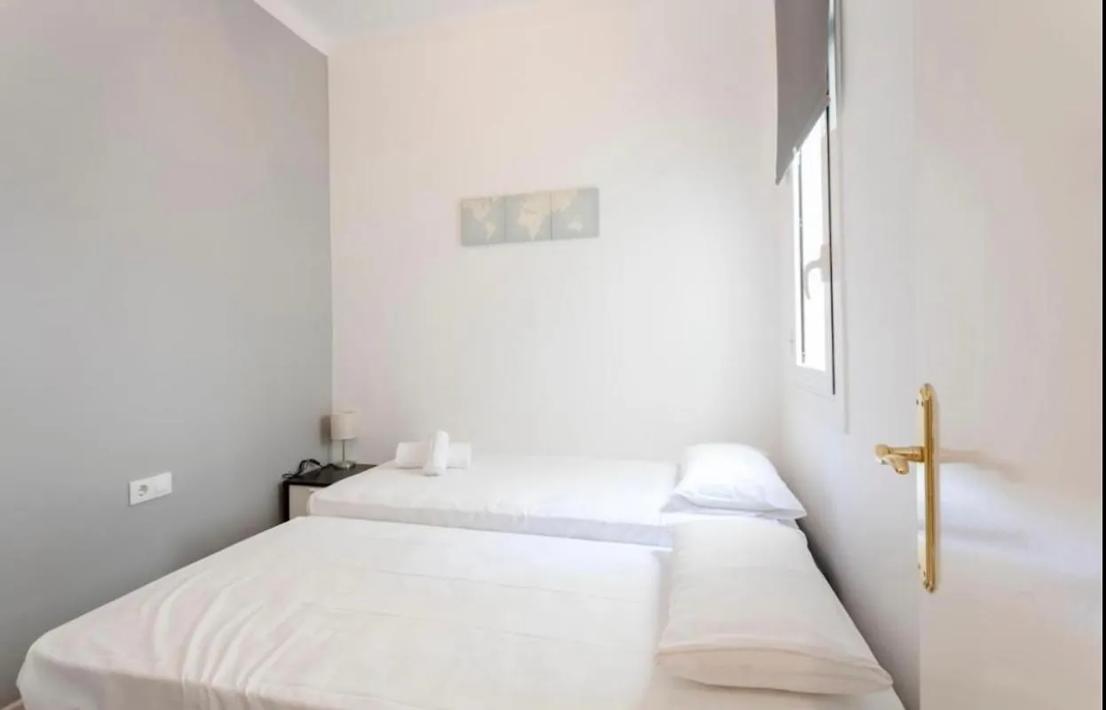 2 Bdr Eixample Apartment Barcelona